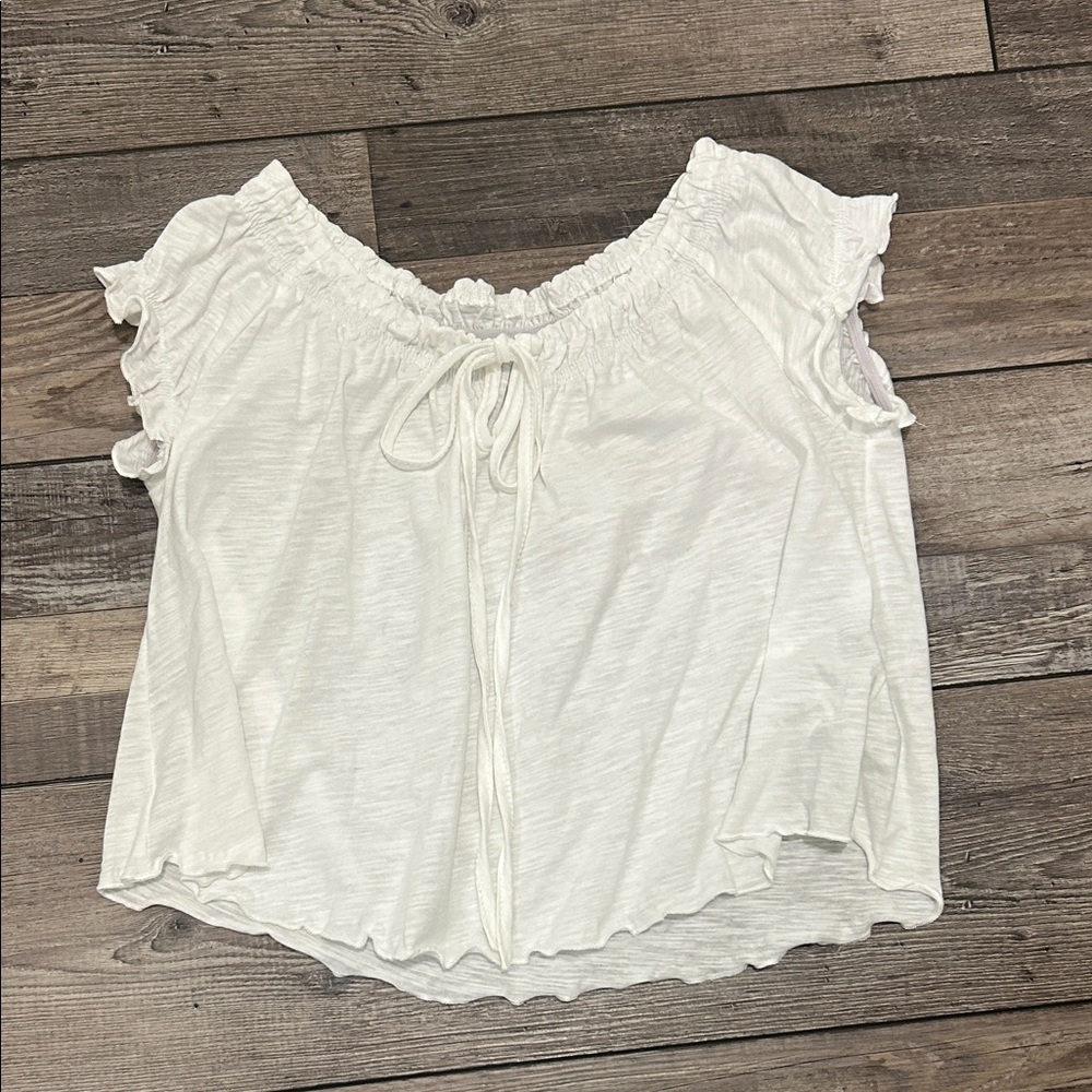 Women’s White Tie Front Top